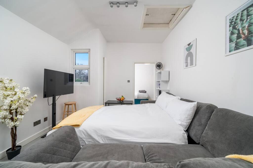 New 3Bed Stylish Apartment With Amazing Transport 伦敦 外观 照片
